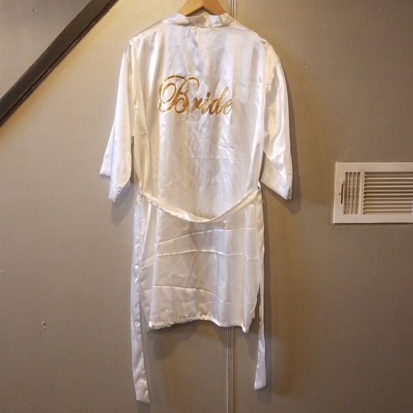 Bride Robe - Picture 3 of 5
